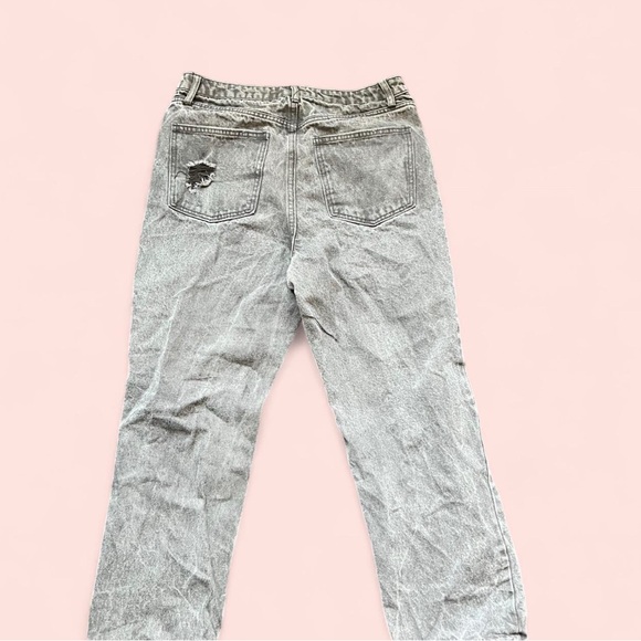 No Boundaries Gray Denim Jeans - Picture 2 of 3